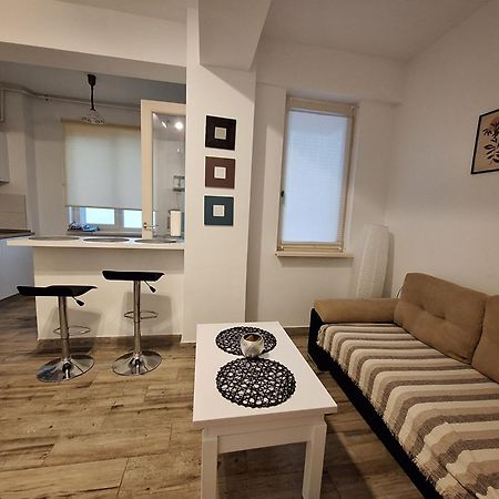 Moni Apartment Năvodari Екстериор снимка
