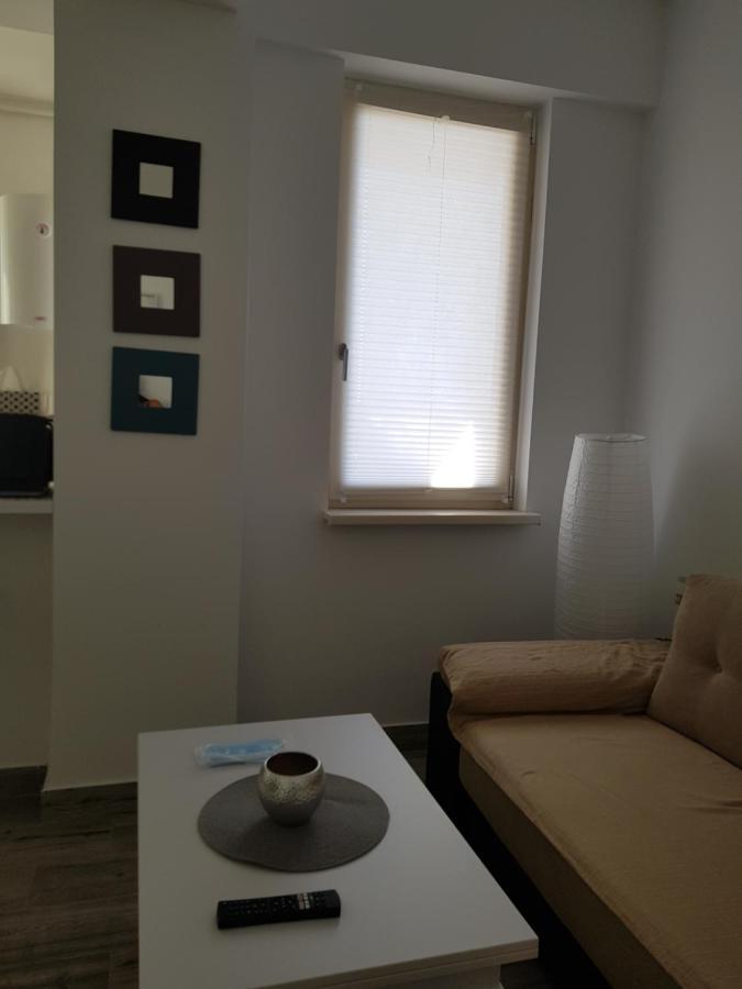 Moni Apartment Năvodari Екстериор снимка
