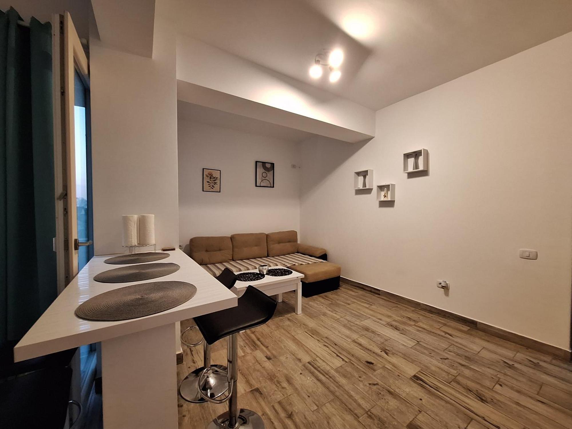 Moni Apartment Năvodari Екстериор снимка